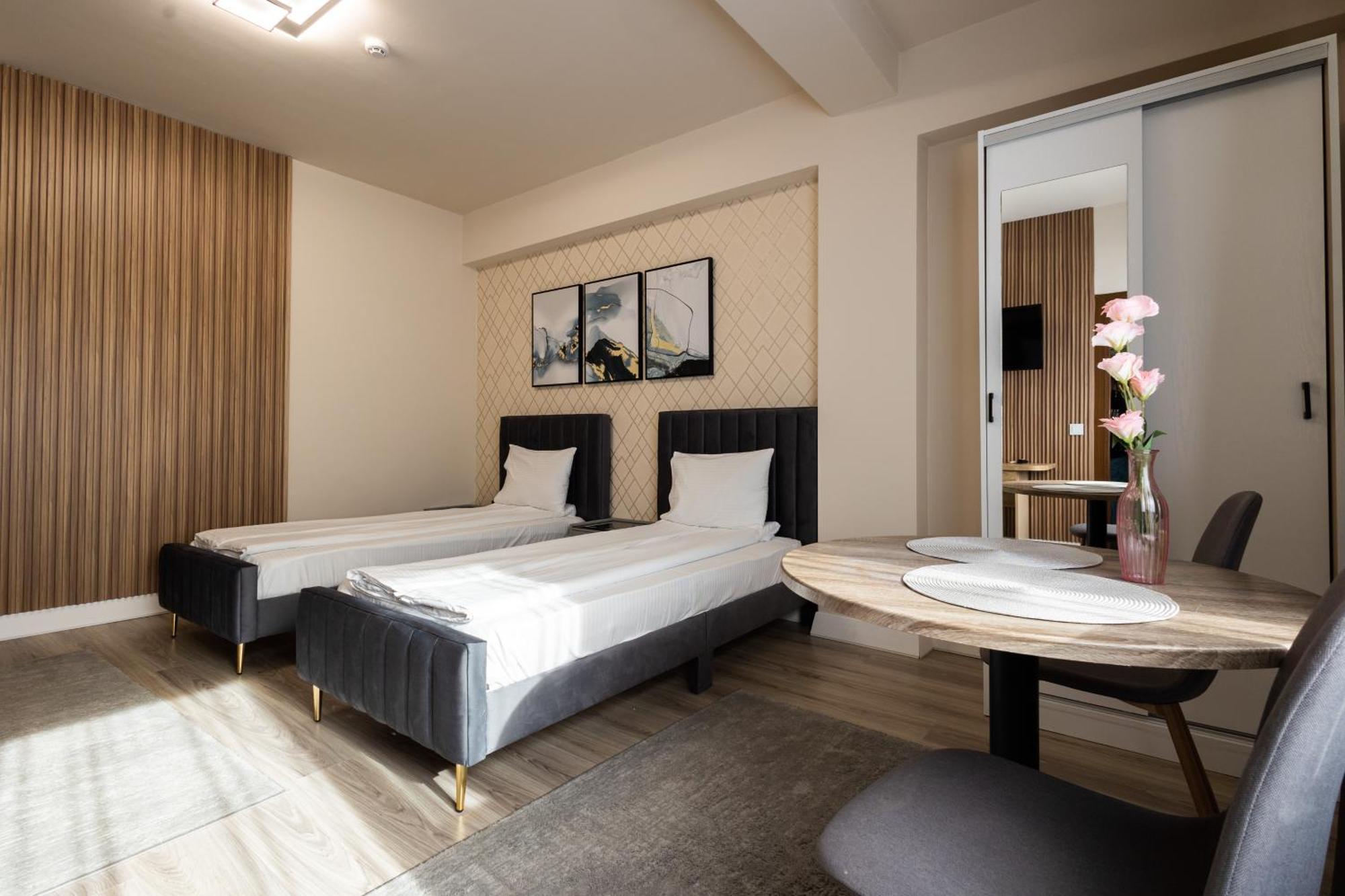 Apart Hotel Bonjour Cluj المظهر الخارجي الصورة